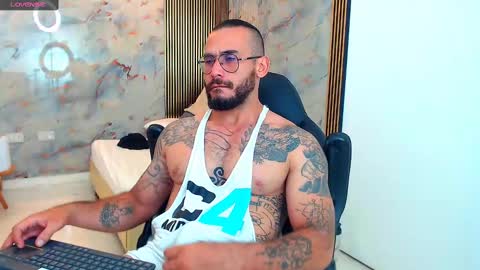 Snapshot of hanz_col chatting on February 5, 2025, 3:02 am hanz_col online show from February 5, 2025, 3:02 am