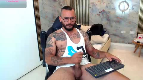 Snapshot of hanz_col chatting on February 20, 2025, 11:09 am hanz_col online show from February 20, 2025, 11:09 am