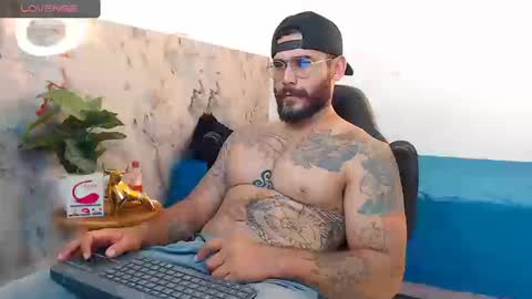 Snapshot of hanz_col chatting on September 19, 2025, 1:45 pm hanz_col online show from September 19, 2025, 1:45 pm