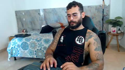 Snapshot of hanz_col chatting on November 17, 2025, 1:39 pm hanz_col online show from November 17, 2025, 1:39 pm