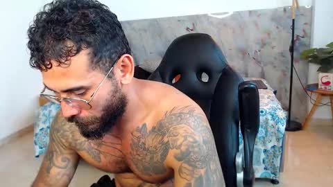 Snapshot of hanz_col chatting on November 18, 2025, 3:34 am hanz_col online show from November 18, 2025, 3:34 am