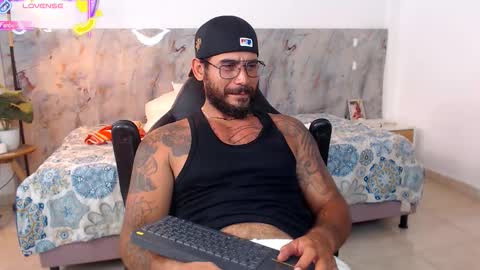 Snapshot of hanz_col chatting on January 14, 2026, 3:01 am hanz_col online show from January 14, 2026, 3:01 am