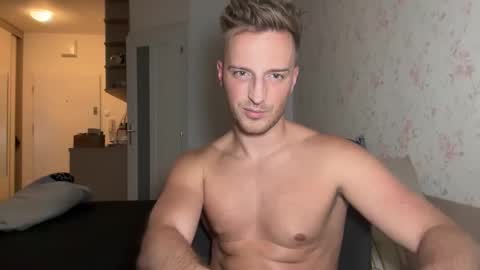 Snapshot of hanzlagerfelt chatting on November 9, 2025, 8:18 pm hanzlagerfelt online show from November 9, 2025, 8:18 pm