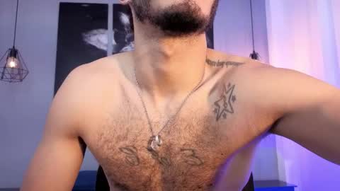 happy_hot7 online show from May 12, 2026, 12:02 pm