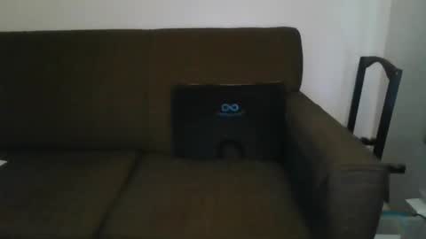 happy_johnny008 online show from April 29, 2026, 10:05 pm