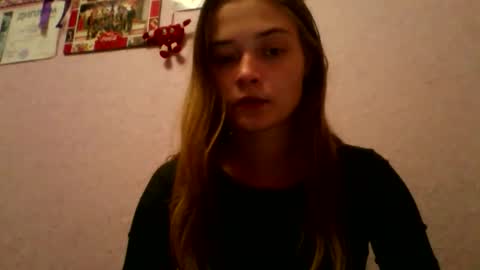 Snapshot of happyemily18 chatting on October 24, 2025, 6:48 pm happyemily online show from October 24, 2025, 6:48 pm