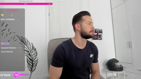 Snapshot of hard_chriss chatting on April 21, 2026, 7:36 am Hard Cock online show from April 21, 2026, 7:36 am