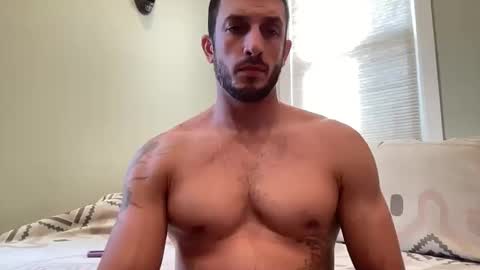 Snapshot of hard_runner_ chatting on October 21, 2025, 2:40 pm hard_runner_ online show from October 21, 2025, 2:40 pm