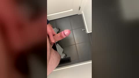 hardasfk69 online show from June 1, 2026, 1:51 am