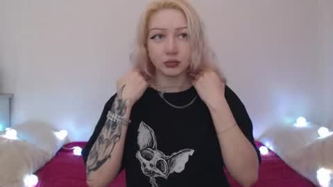 Emily online show from July 5, 2026, 7:54 pm