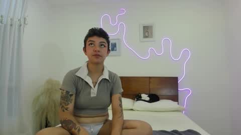 Snapshot of hardcoreheat_ind chatting on February 14, 2026, 11:12 pm kade and demi independent models online show from February 14, 2026, 11:12 pm