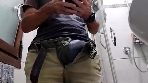 Snapshot of hardcumpleasure chatting on September 28, 2025, 5:40 pm hardcumpleasure online show from September 28, 2025, 5:40 pm