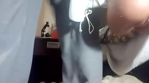 Snapshot of hardfux4fun chatting on January 8, 2026, 8:38 am hardfux4fun online show from January 8, 2026, 8:38 am