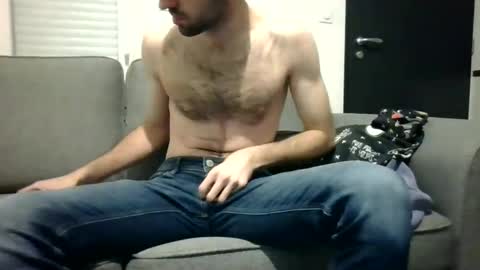 Mika online show from March 9, 2025, 11:56 pm