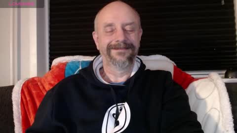 MrLazy online show from December 24, 2024, 1:06 am