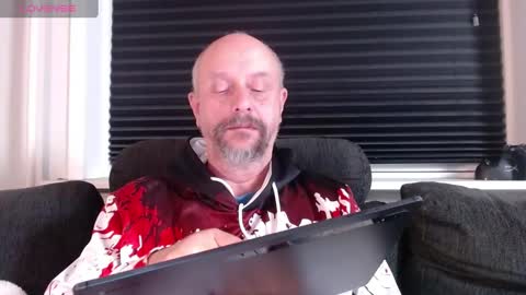 MrLazy online show from December 24, 2024, 10:17 pm