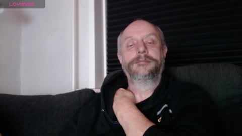 MrLazy online show from March 8, 2025, 6:47 pm