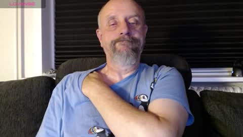 MrLazy online show from September 23, 2025, 12:02 am