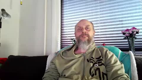 MrLazy online show from March 21, 2026, 4:21 pm