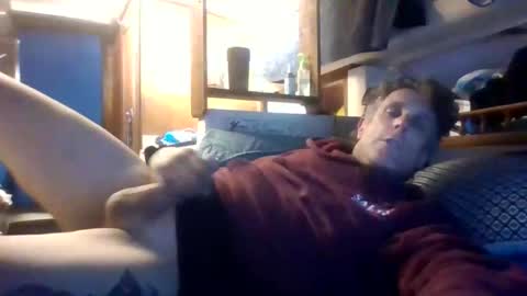 hardnthick online show from December 17, 2025, 9:43 pm