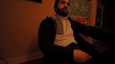 Snapshot of hardswtch chatting on October 18, 2025, 2:14 am Tom online show from October 18, 2025, 2:14 am