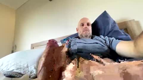 Snapshot of hardtruckie chatting on February 18, 2026, 1:12 am hardtruckie online show from February 18, 2026, 1:12 am