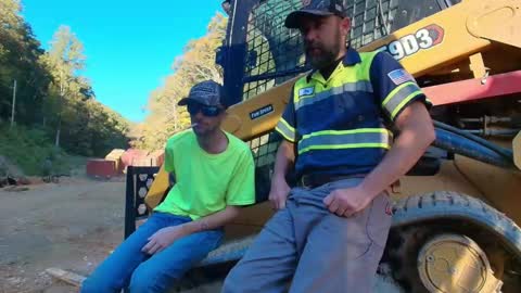 Snapshot of hardworkertn chatting on October 15, 2025, 10:21 pm hardworkertn online show from October 15, 2025, 10:21 pm