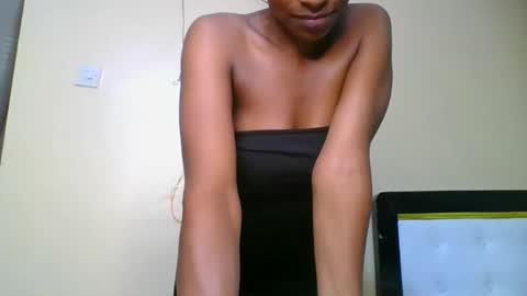 Snapshot of harmlessbitch chatting on October 1, 2025, 9:59 am harmlessbitch online show from October 1, 2025, 9:59 am