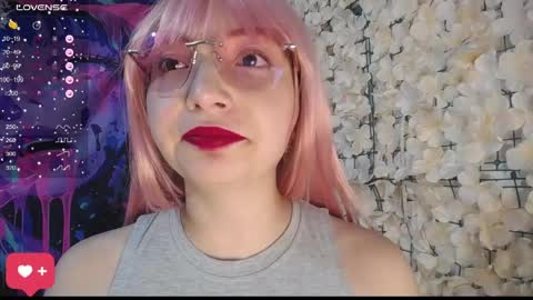 Snapshot of harmonys_couple_ chatting on April 21, 2026, 8:34 pm Harmonys World online show from April 21, 2026, 8:34 pm