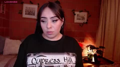 Snapshot of harmonyy01 chatting on November 15, 2025, 6:11 am Harmony Please help me to reach 100 thumbs up online show from November 15, 2025, 6:11 am