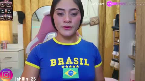 Snapshot of harperzoe chatting on October 18, 2025, 8:09 pm harperzoe online show from October 18, 2025, 8:09 pm