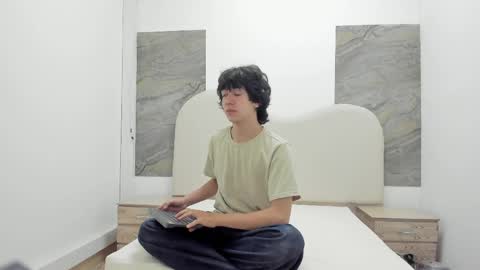 HARRY online show from March 31, 2026, 12:38 pm