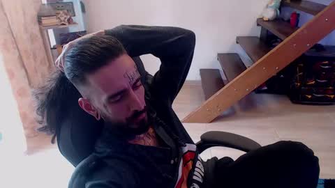 Snapshot of harry_reems_ chatting on January 10, 2025, 6:17 pm OMAR online show from January 10, 2025, 6:17 pm