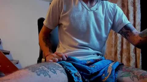 Snapshot of harry_reems_ chatting on March 7, 2025, 5:29 am OMAR online show from March 7, 2025, 5:29 am