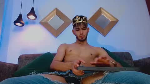 Snapshot of harryfosster chatting on February 26, 2026, 6:29 pm Harry online show from February 26, 2026, 6:29 pm