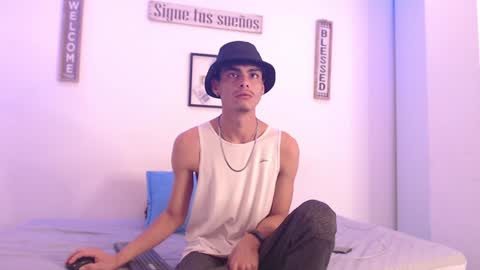 harry thomson online show from December 31, 2024, 4:27 am