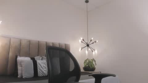 Harry Jones online show from February 18, 2025, 5:21 pm