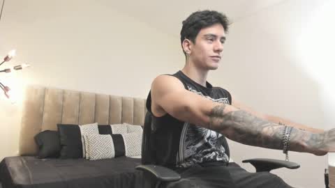 Harry Jones online show from March 9, 2025, 5:39 pm