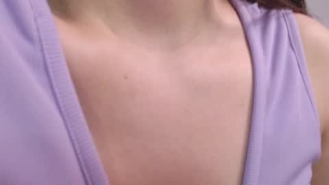 Snapshot of haru_blossom chatting on January 6, 2025, 8:07 pm online show from January 6, 2025, 8:07 pm