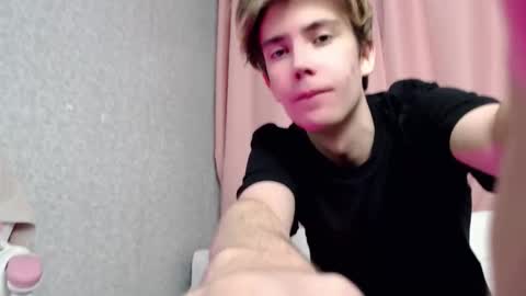 harvey_foster online show from December 2, 2025, 3:45 am