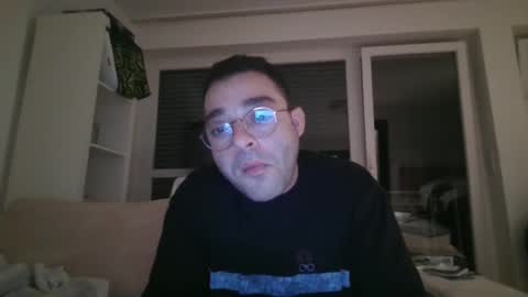 Snapshot of hash420 chatting on February 21, 2025, 11:43 pm hash420 online show from February 21, 2025, 11:43 pm