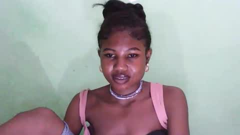 hasleyinah online show from April 6, 2026, 10:11 pm