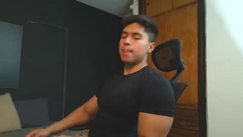 hat_guy01 online show from July 28, 2026, 9:47 pm