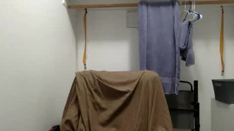 Snapshot of hautmana chatting on April 19, 2026, 6:13 am hautmana online show from April 19, 2026, 6:13 am