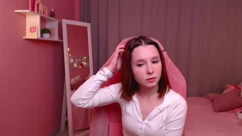 Mia online show from February 11, 2026, 7:46 am