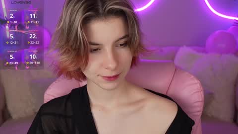 haylaamber online show from December 2, 2024, 8:11 pm