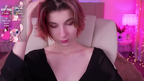 haylaamber online show from January 22, 2025, 6:10 pm