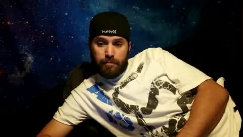 hazel198812 online show from February 16, 2026, 3:24 am