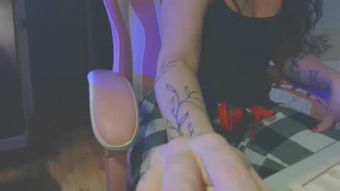 Snapshot of hazel_lyn222 chatting on February 17, 2025, 1:36 am Hazel online show from February 17, 2025, 1:36 am