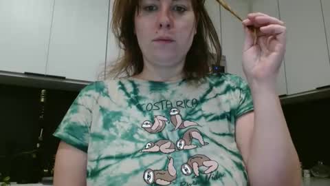 Hazel online show from March 29, 2026, 2:06 pm